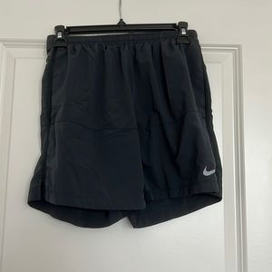 Nike running shorts 5in